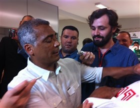 Durante visita a Maringá, o senador Romário Souza Faria, ex-jogador tetracampeão mundial, falou sobre CPI do Futebol e crise política do país